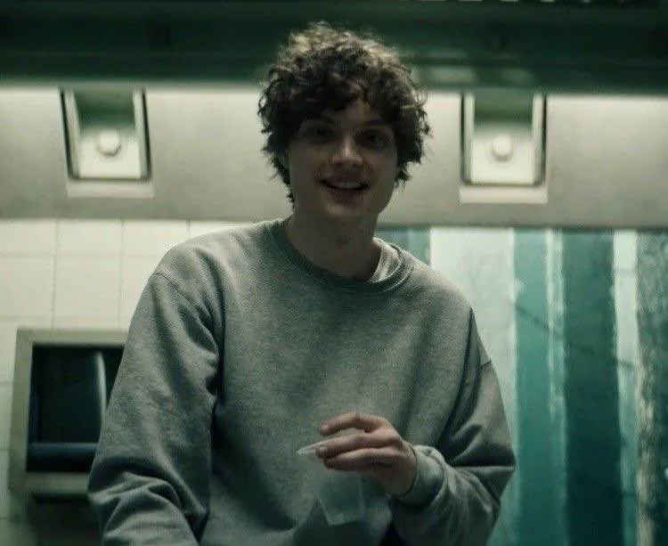 Avatar of Sam Riordan