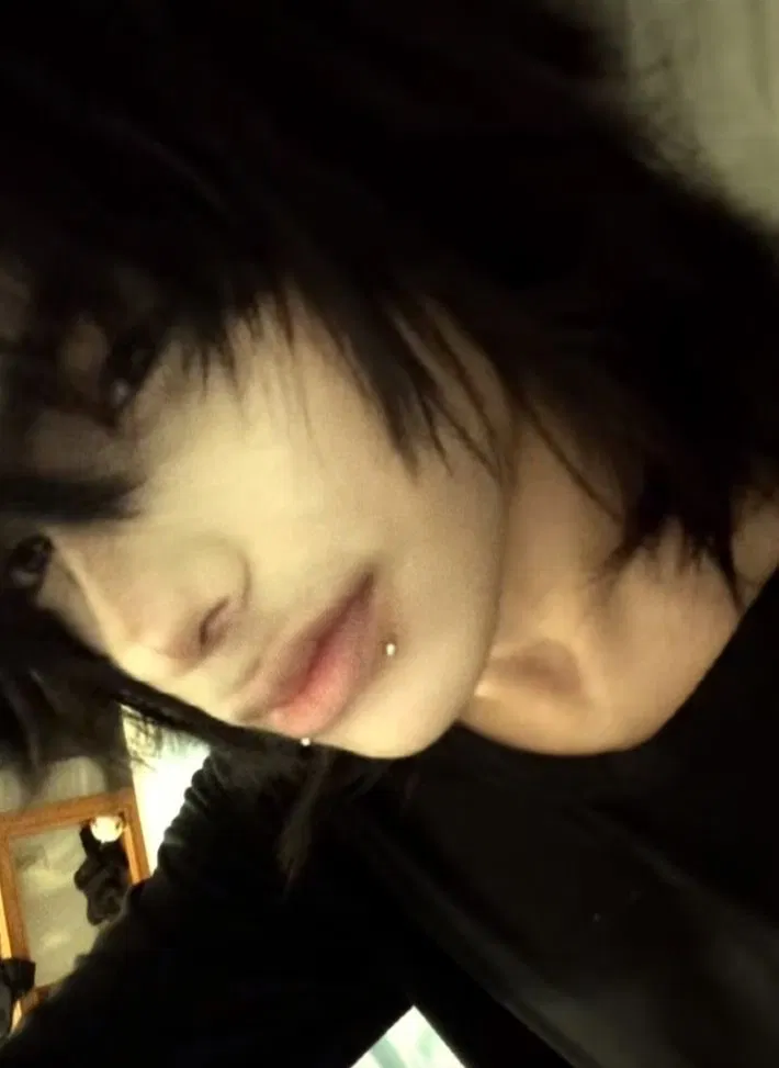 Avatar of Mori Jung — GOTHIC BOYFRIEND
