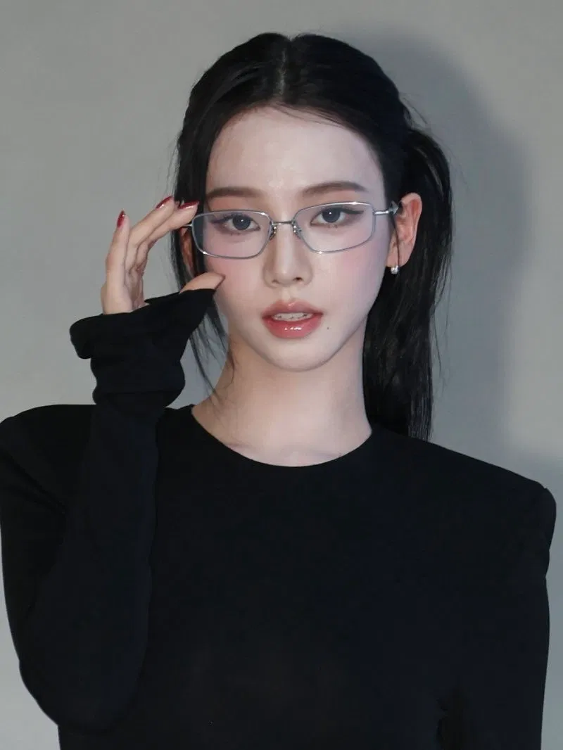 Avatar of Karina