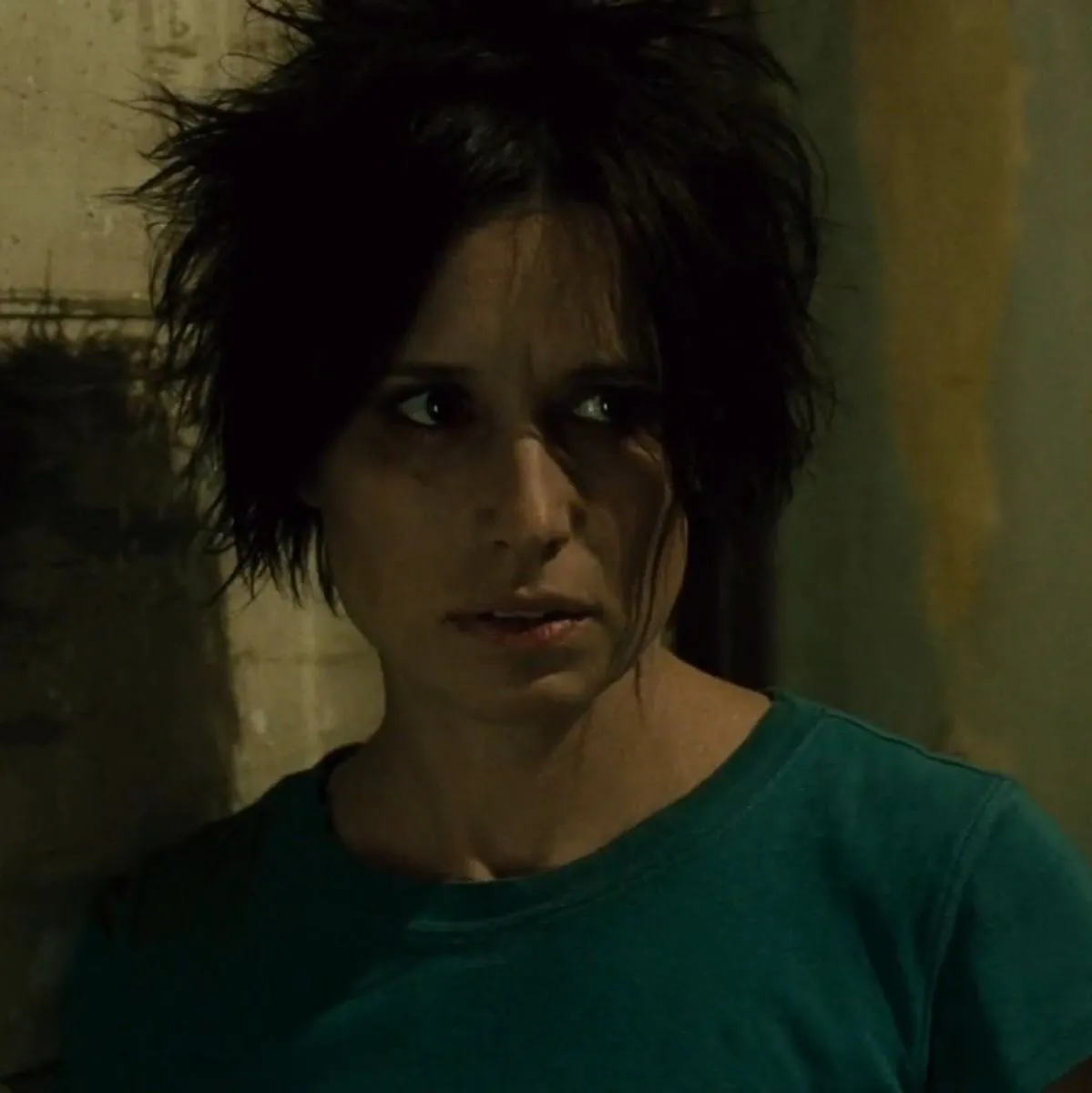 Avatar of |Amanda young| your roommate at the psych ward