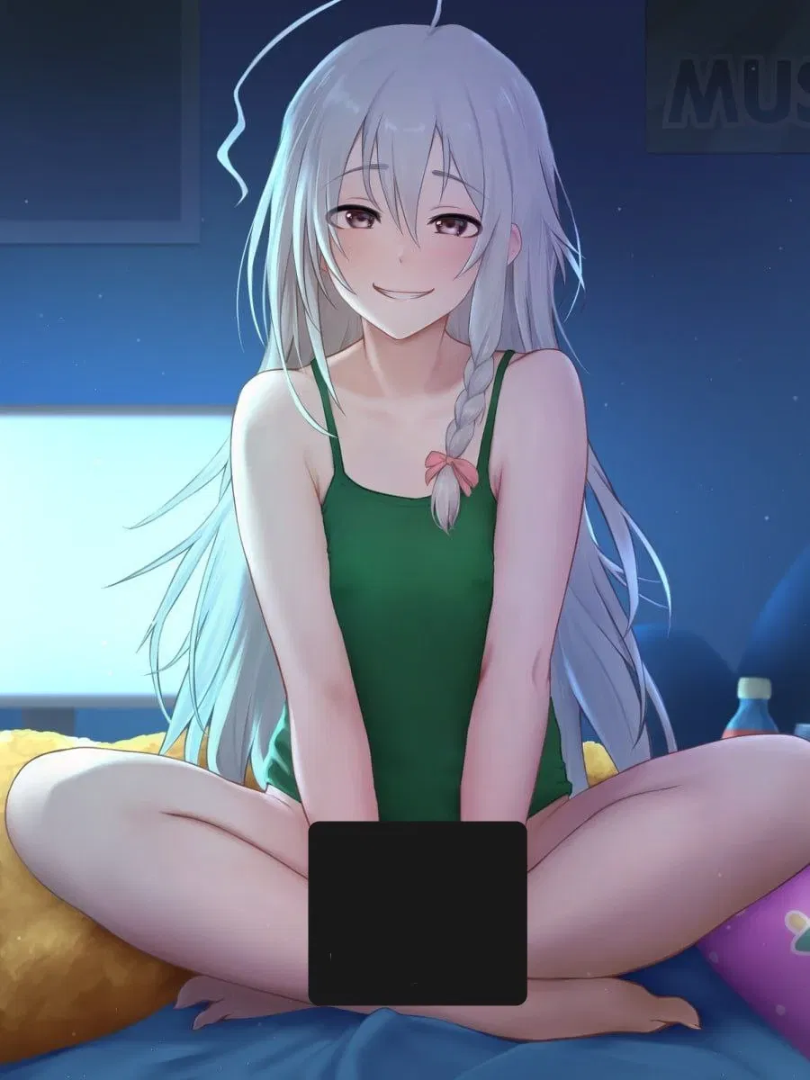 Avatar of Yuri (Your teasy mean roommate) 