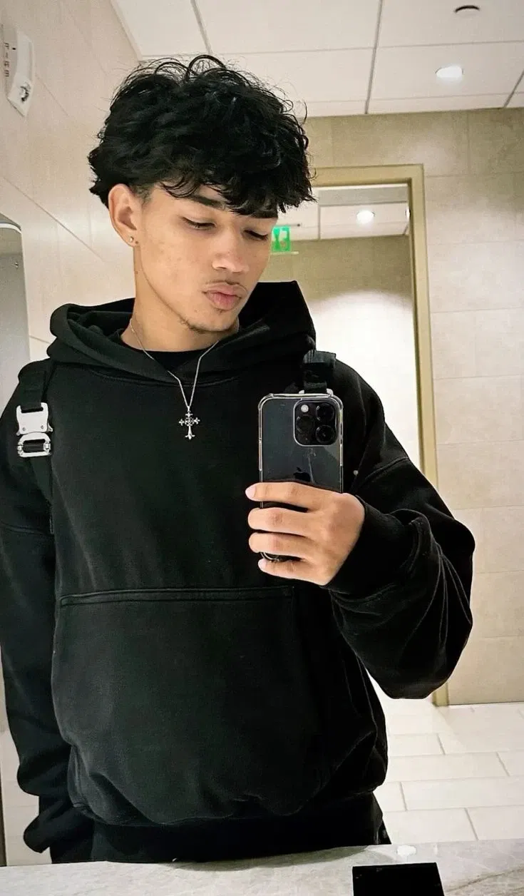 Avatar of Carlos Ramirez - college playboy