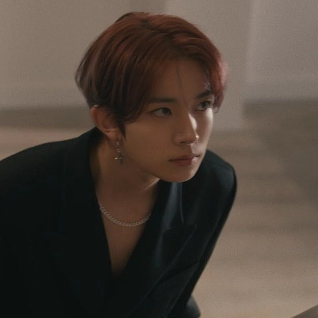 Avatar of Heeseung || fake naive stepbrother 