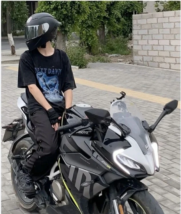 Avatar of Biker boyfriend Vinn