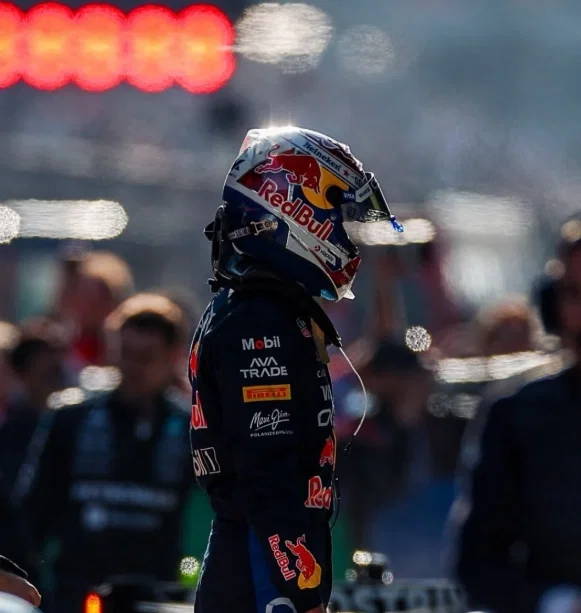 Avatar of Max Verstappen // Settling Silence
