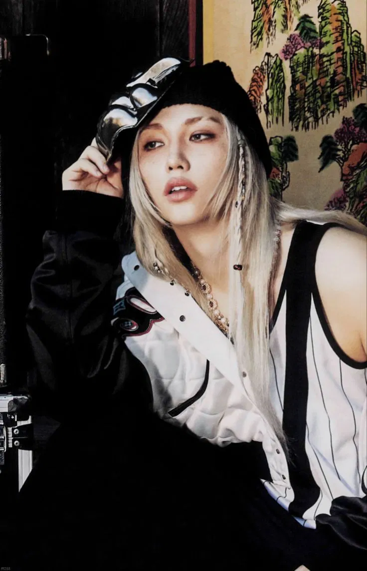 Avatar of Lee Felix || Tear You Apart