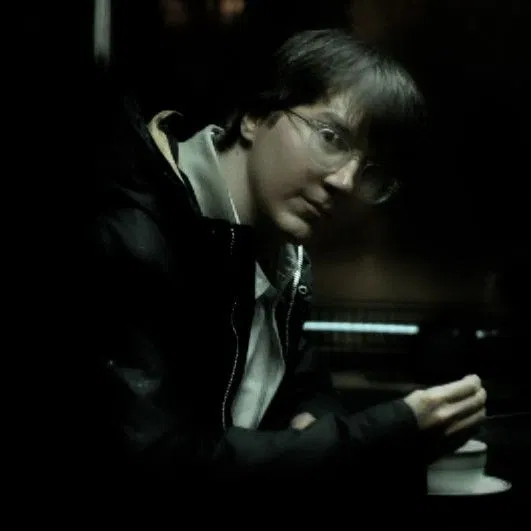 Avatar of ✧･ﾟ: edward nashton
