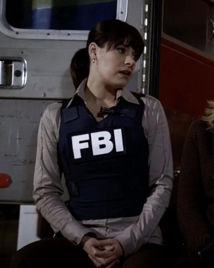 Avatar of Emily Prentiss |=| Pool Smooches