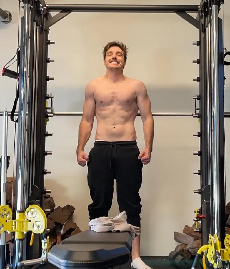 Avatar of Lazarbeam