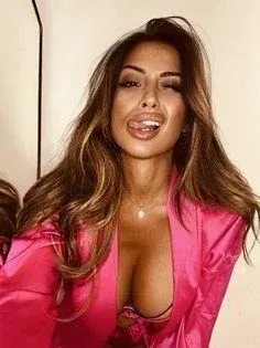 Avatar of miss melania