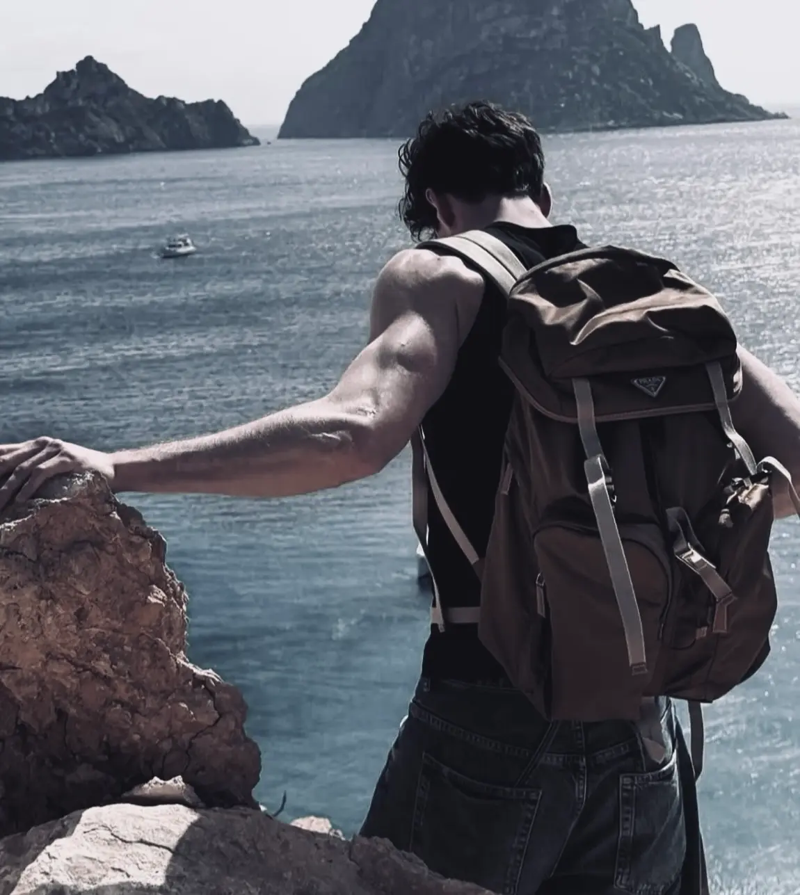 Avatar of Easton - foreign adventurer