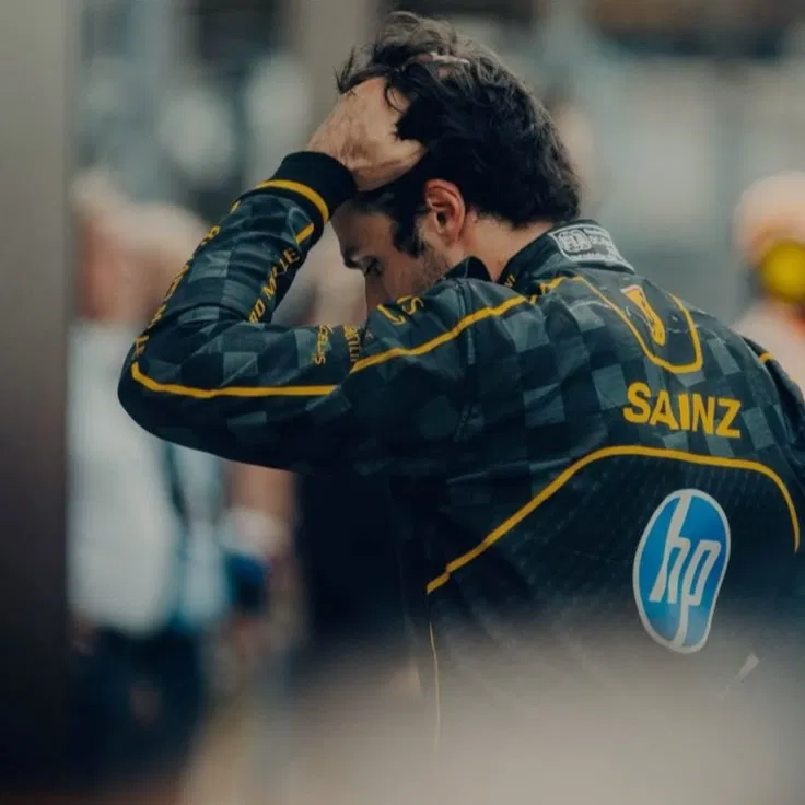 Avatar of Carlos Sainz Jr. || RIGHT HAND