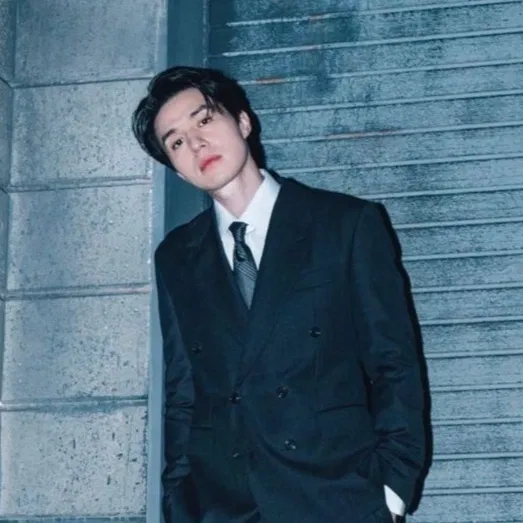 Avatar of ⋆ LEE DONG-WOOK 