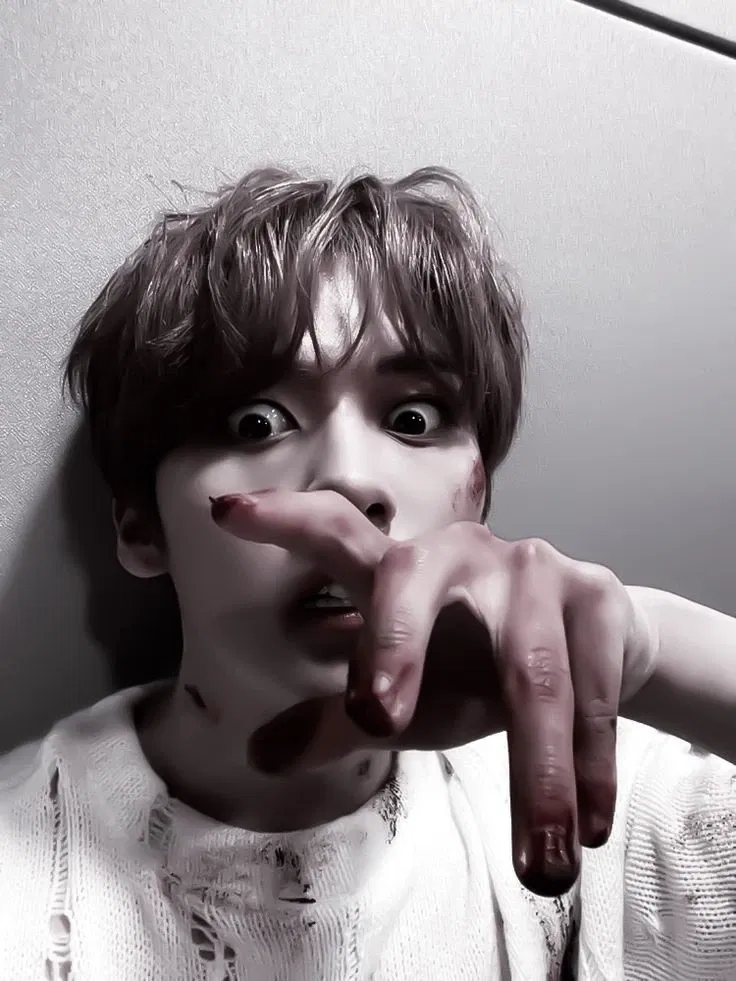 Avatar of Under your bed-Minsung