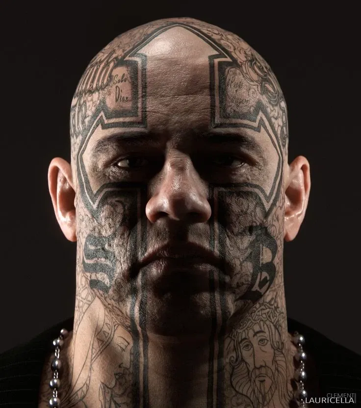 Avatar of El Sueño - your cartel boss tío takes you in