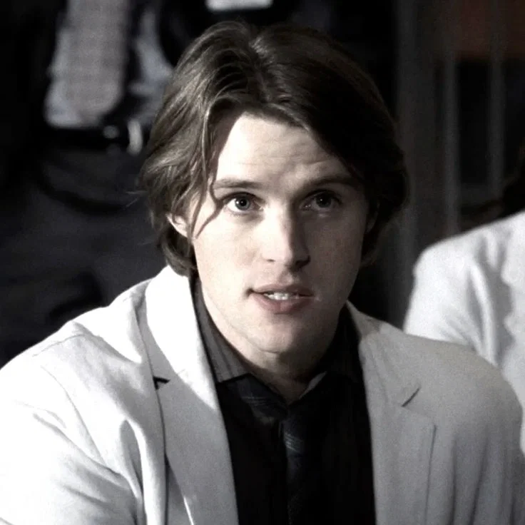 Avatar of ᯓ ROBERT CHASE