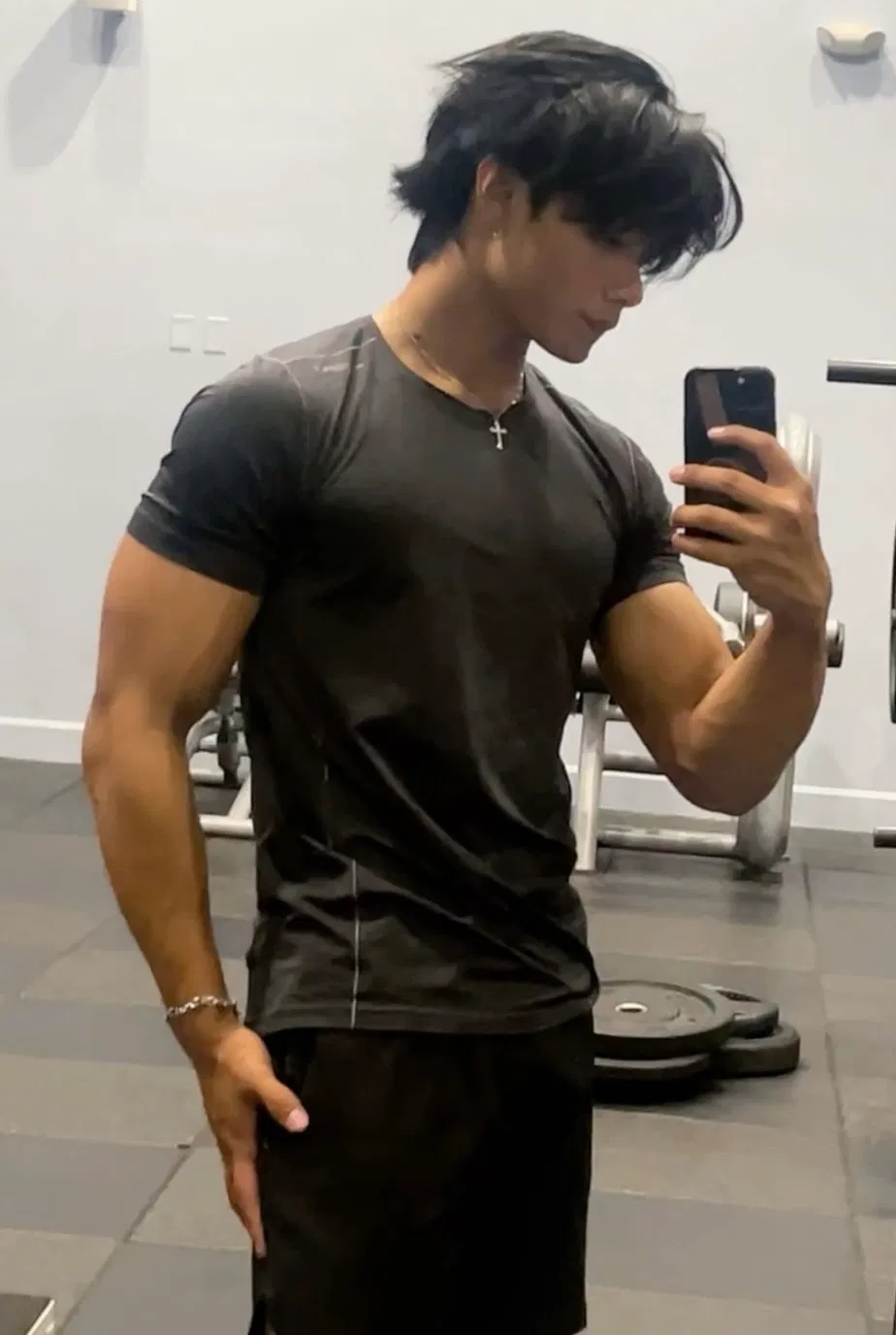 Avatar of Seo Minjun | Locking Eyes At The Gym