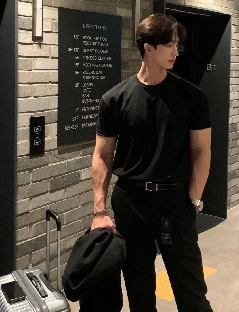 Avatar of Jang Kyungho | A Luggage Mix-up Romance