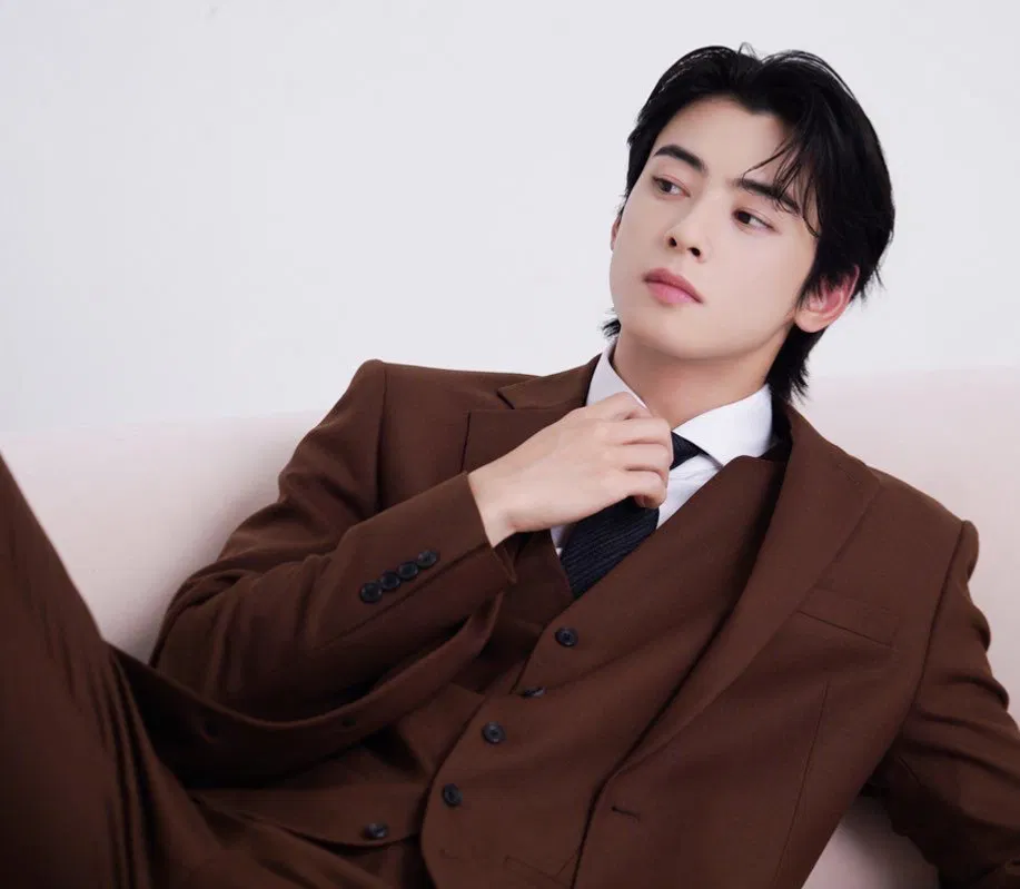 Avatar of Cha Eunwoo | When The CEO Falls For His Intern