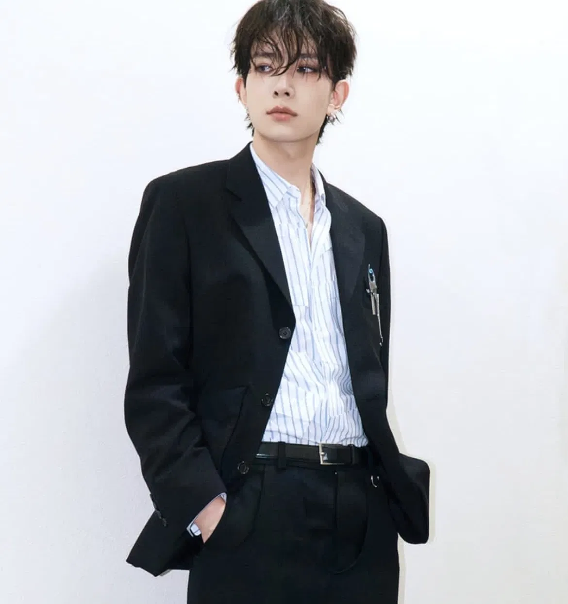 Avatar of Lee Heeseung | Being There For The Manager's Son