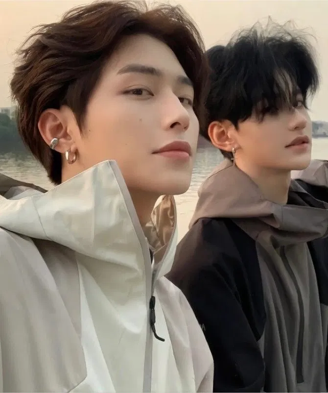 Avatar of Li Xian & Zhou Jianyu | Hitting On Two Guys With A Single Sentence