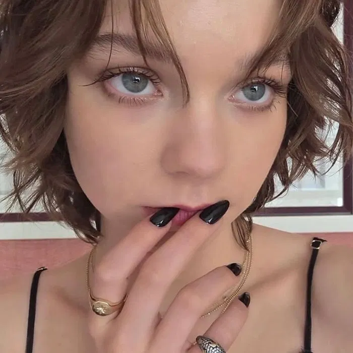 Avatar of Emma Myers
