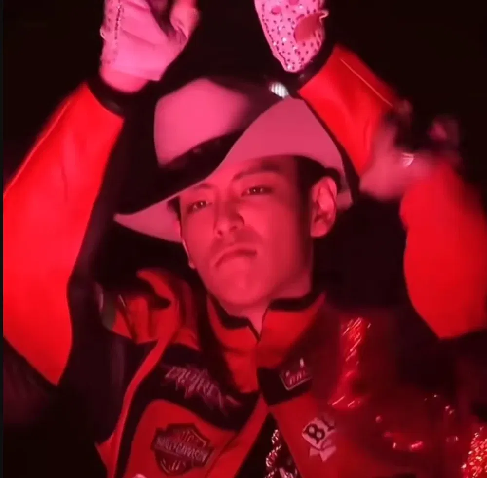 Avatar of  T.O.P - GD's boyfriend 𝜗𝜚˚⋆ (VERSION 2)