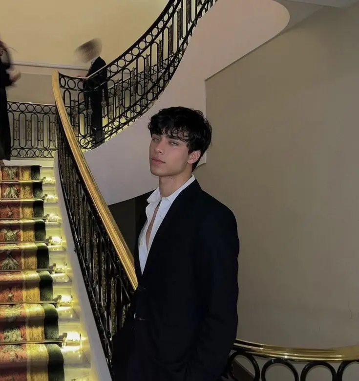 Avatar of Kean | Possessive Bodyguard