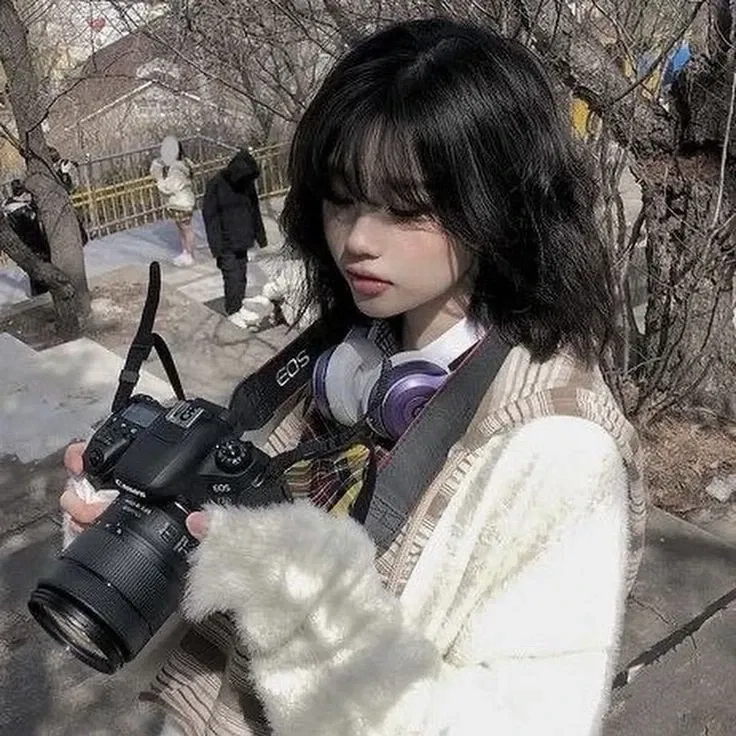 Avatar of Yuna - Photographer girl