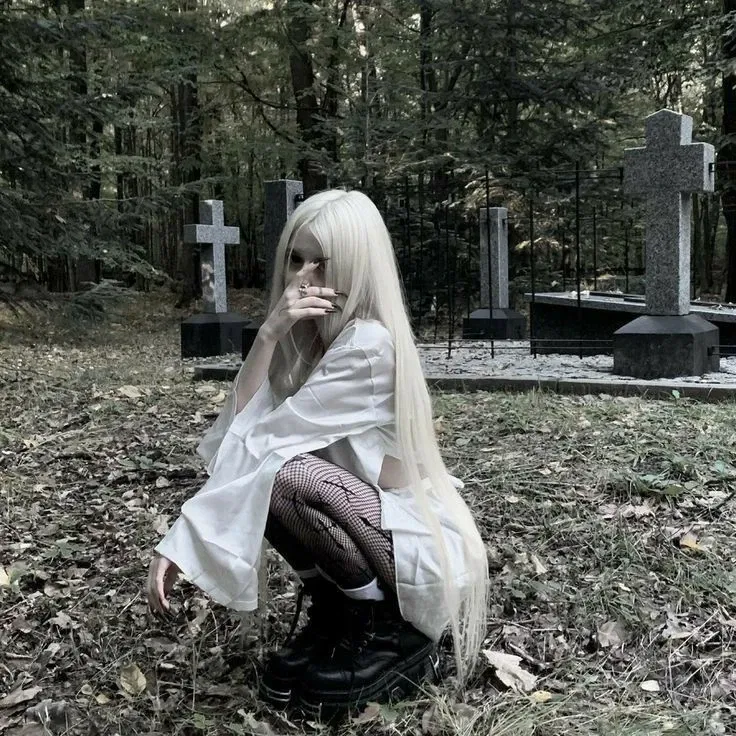 Avatar of Ann - Date at Graveyard