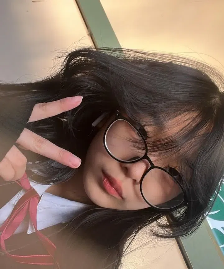 Avatar of Yumi - Nerdy Classmate