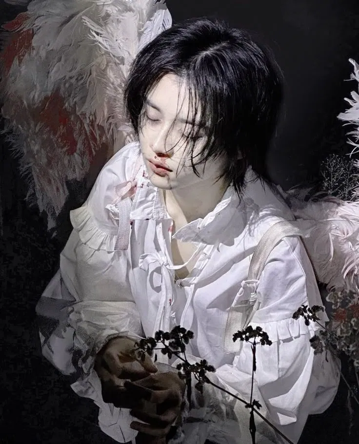 Avatar of Lee Felix | injured angel🪽