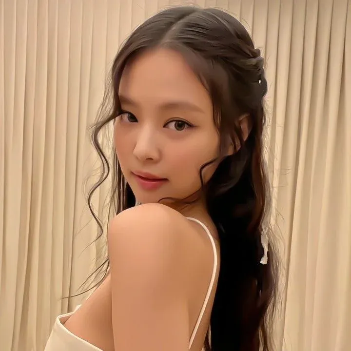 Avatar of Jennie