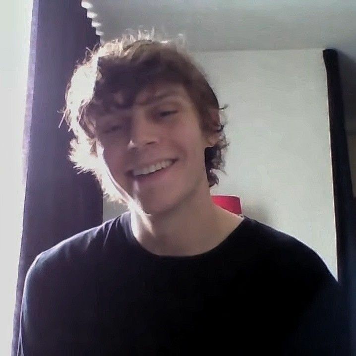 Avatar of evan peters