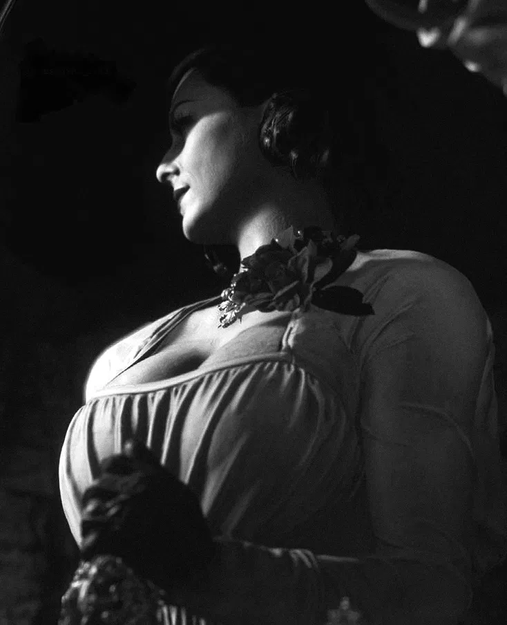 Avatar of [WLW] Alcina Dimitrescu 