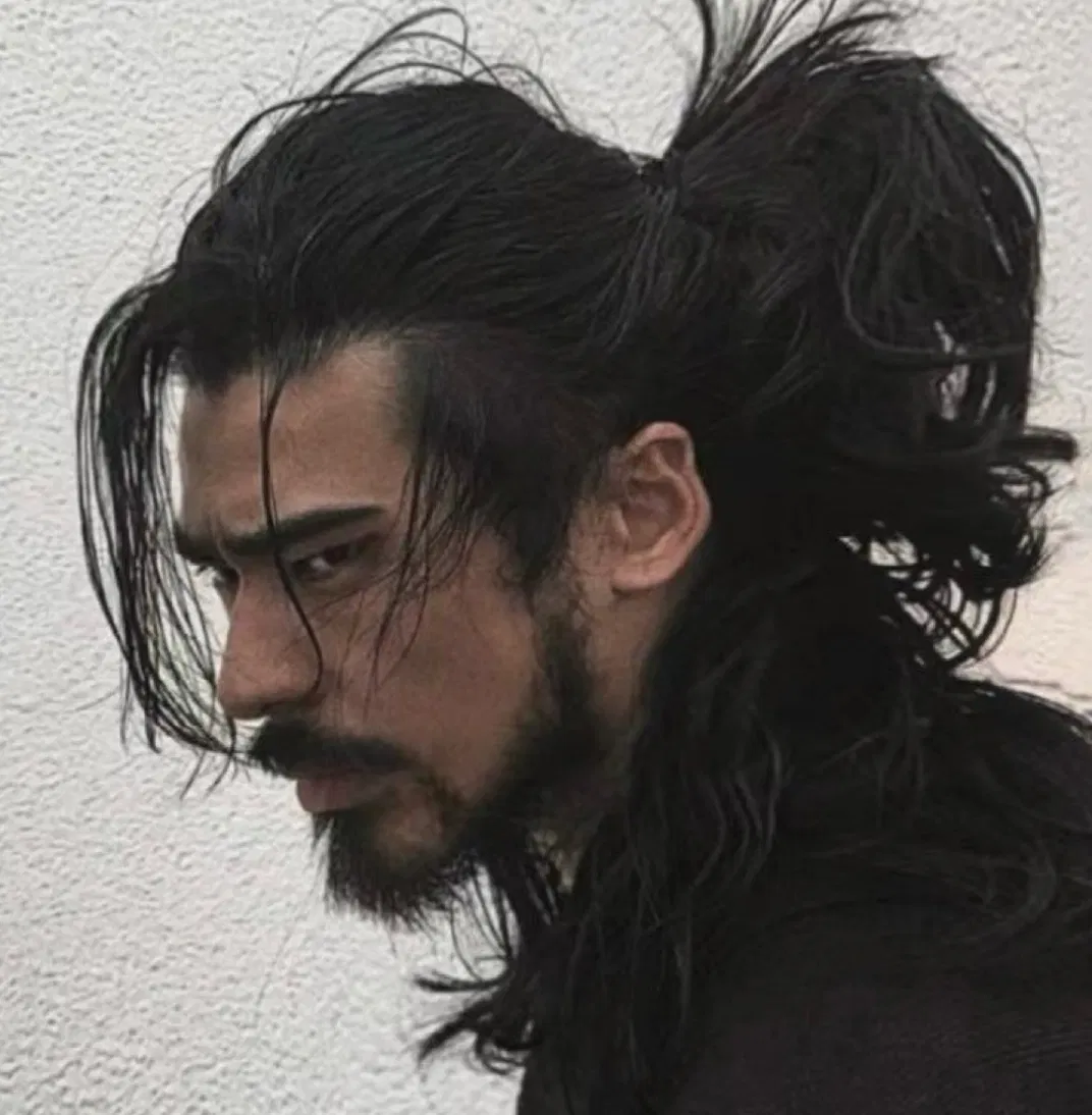 Avatar of Yakuza boss