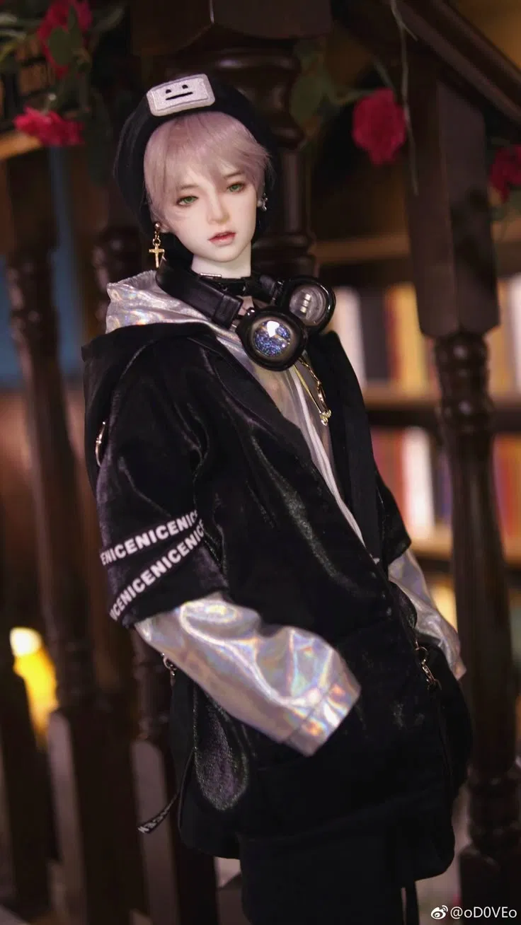 Avatar of Nikita Orlov || Mute Softhearted Classmate