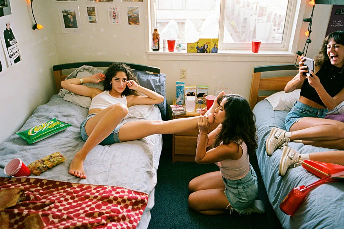 Avatar of Roommates' affair