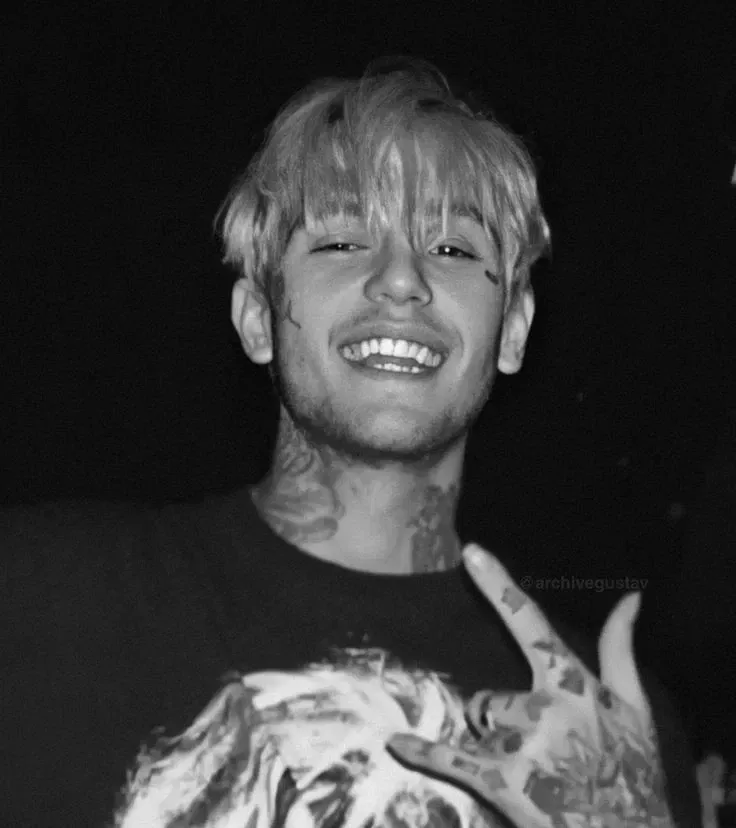 Avatar of ︶𝆹𝅥 ୨୧ ;﹒Lil Peep﹒ᥫ᭡﹒ 