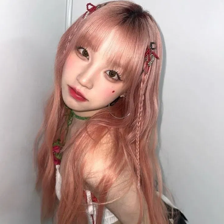 Avatar of જ⁀➴ song yuqi ⋆. °