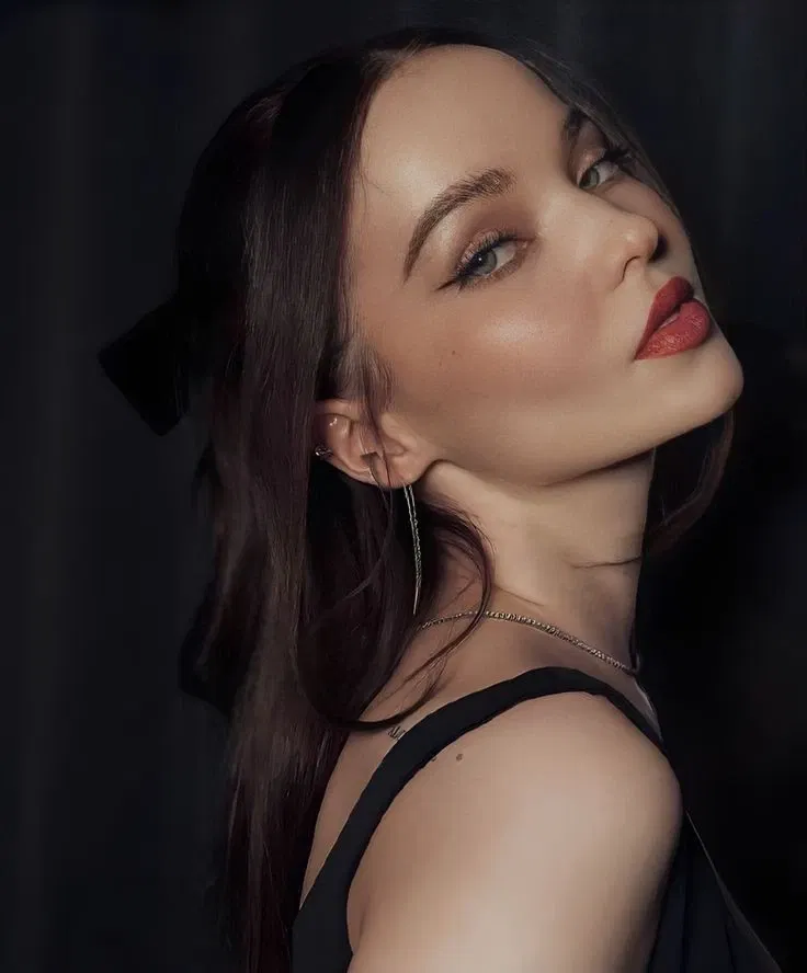 Avatar of Dove Cameron