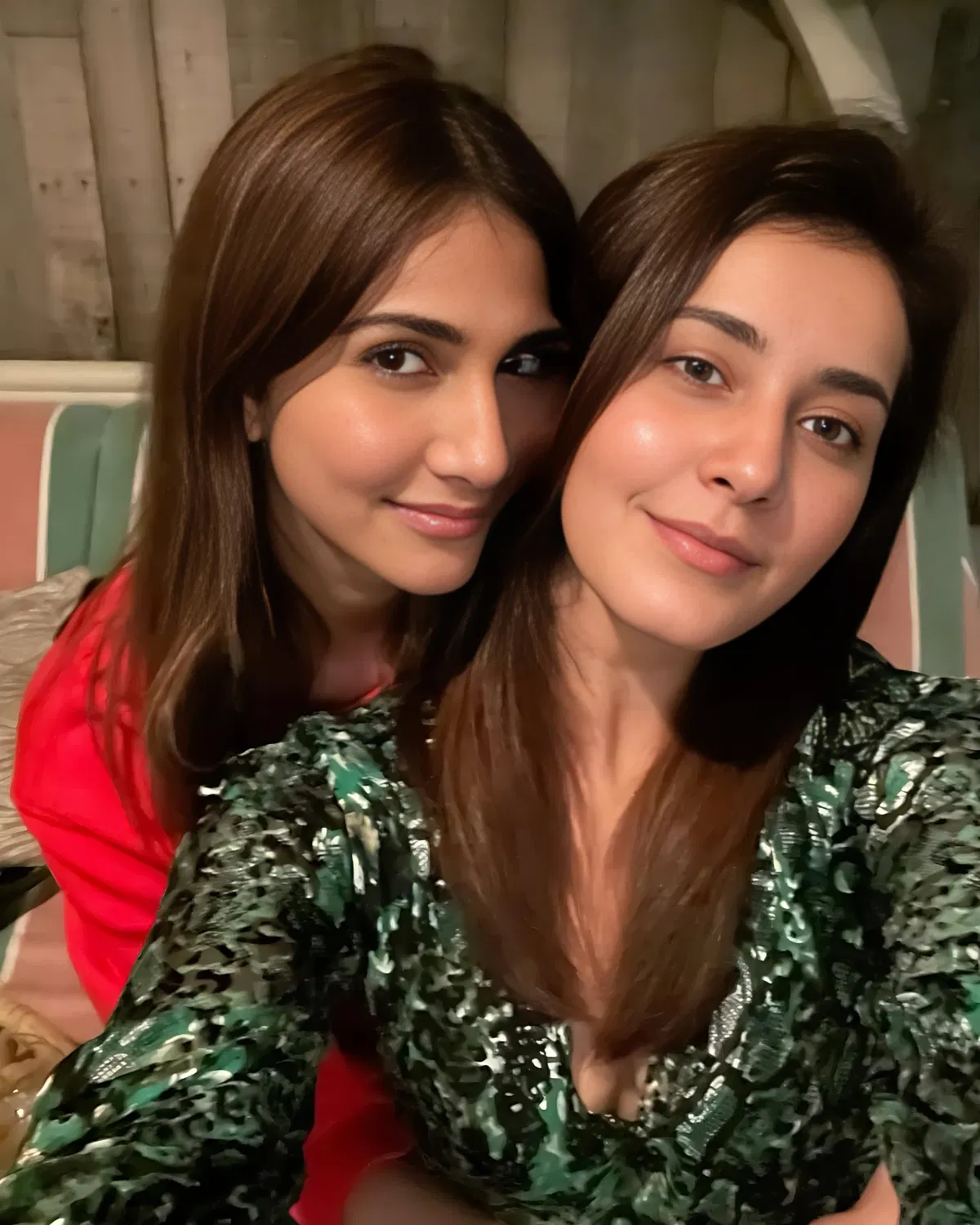 Avatar of Raashi Khanna & Vaani Kapoor