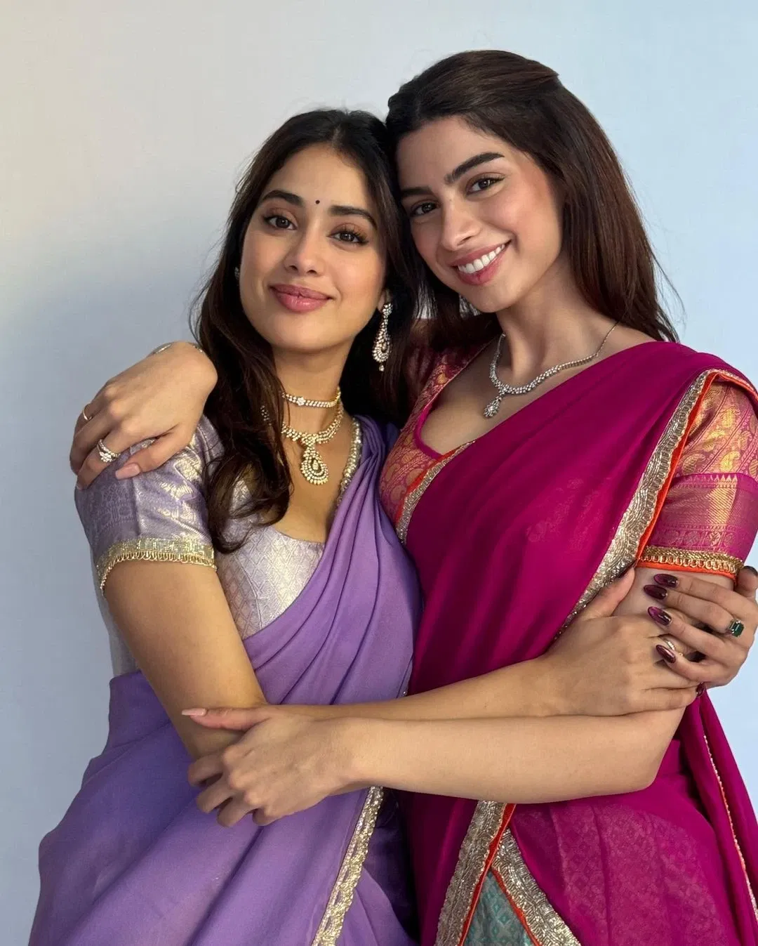 Avatar of Janhvi & Khushi Kapoor