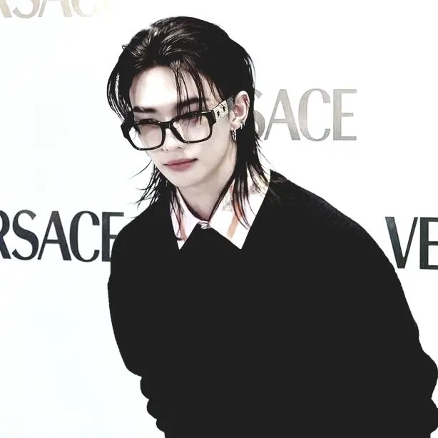 Avatar of Hyunjin • doctor and husband