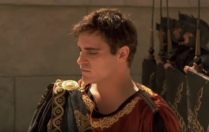 Avatar of Emperor Commodus | Vestal Virgin