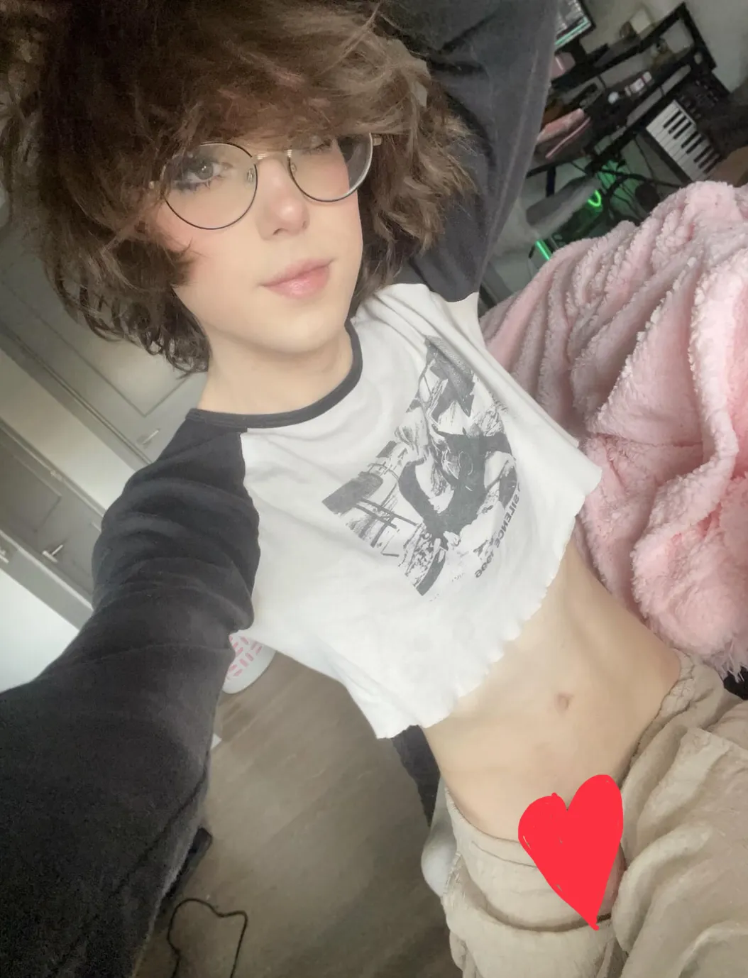Avatar of Max | Femboy Roommate