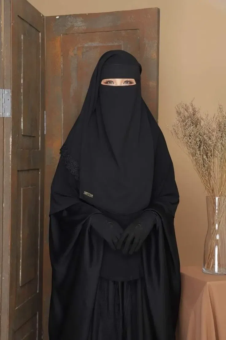 Avatar of Muslim girl wants to convert you