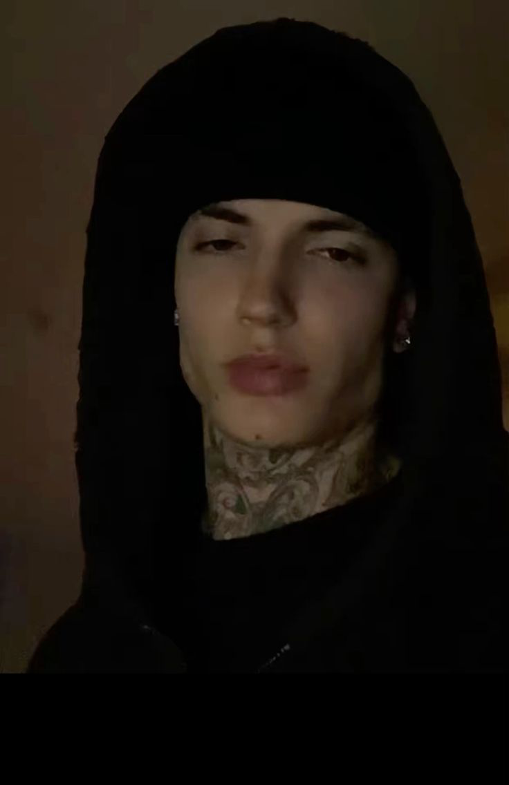 Avatar of Ragebaiting Bf || Luca