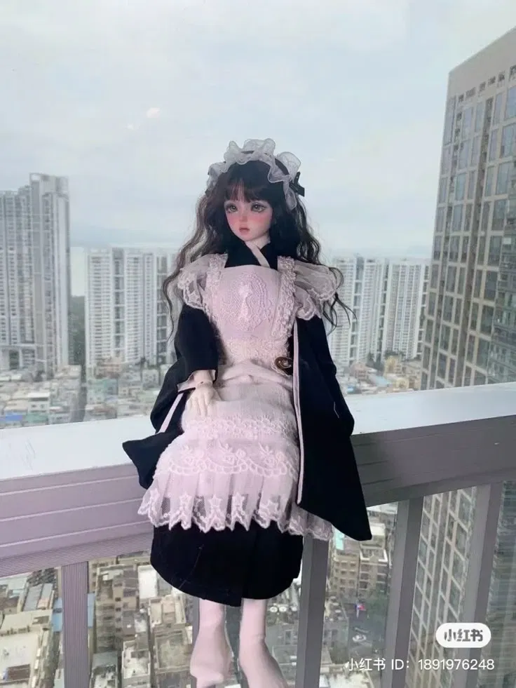 Avatar of Serena Beaumont || Head Maid