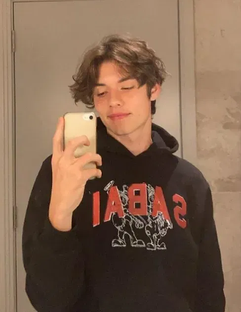 Avatar of Boyfriend || Sammy Carpenter 